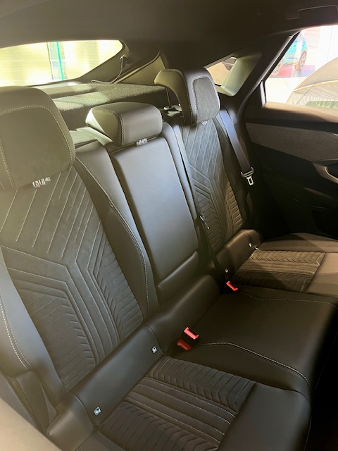 展示車入れ替えました！