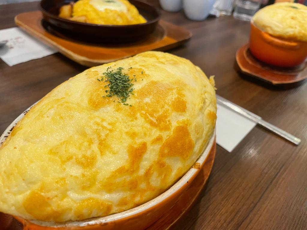 オムオム