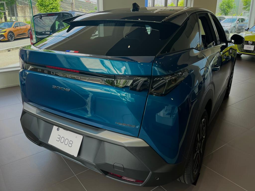☆PEUGEOT NEW 3008 GT HYBRID☆展示中❕