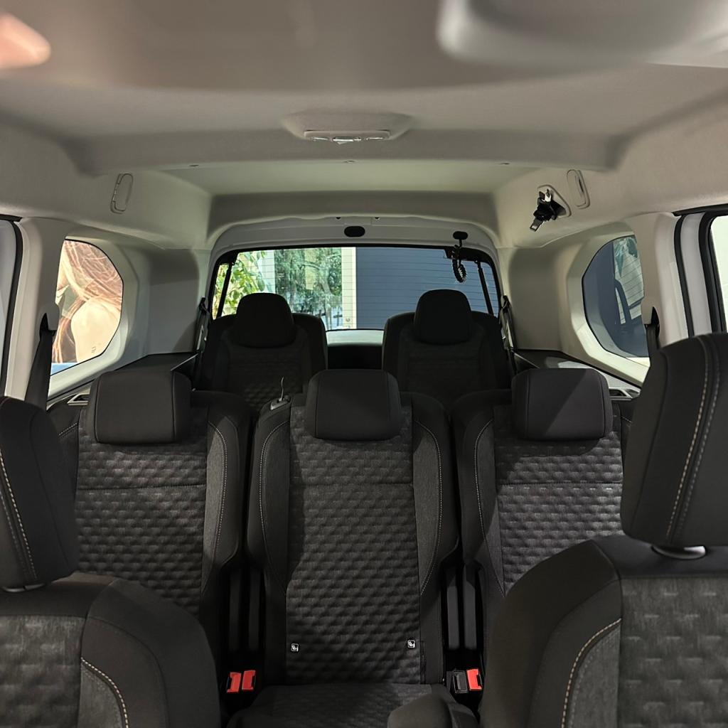 展示車を入れ替えました🚐